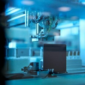 Anthropic Confirms Wet Lab as AI Drug Research Push Expands 